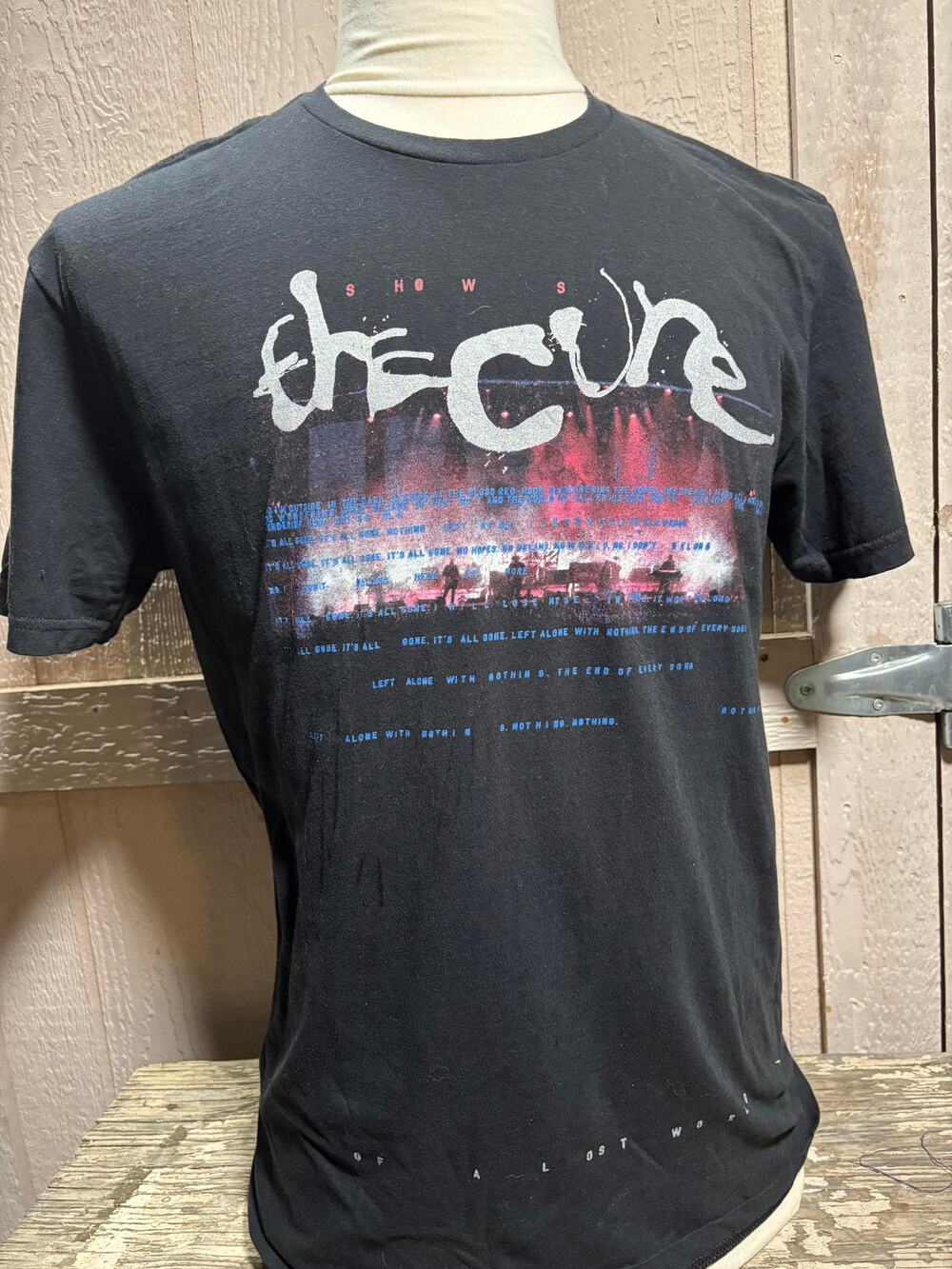 The Cure Black T-Shirt Size Large Official Tour shirt New unworn Misprint